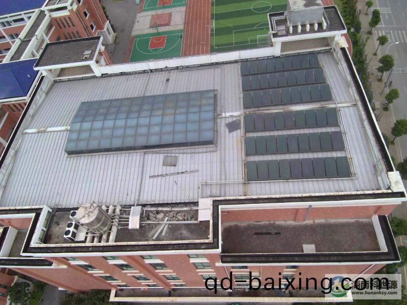 長沙市芙蓉區東風小學太陽能熱水(shui)係統工程