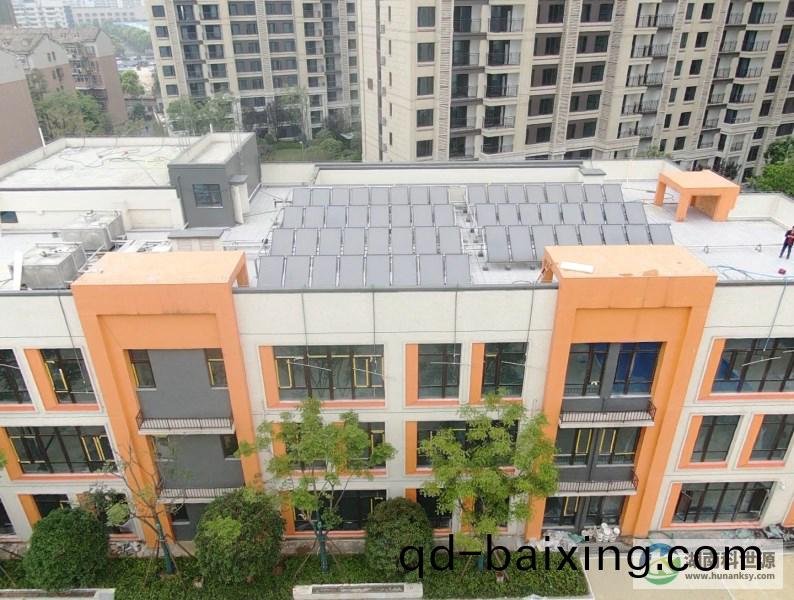 長(zhang)沙中(zhong)海瓏庭住宅小區15#棟幼兒園太陽能熱水(shui)係統工程