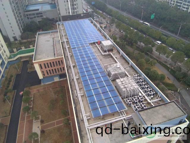 學(xue)校屋頂空氣能熱水工程(cheng)