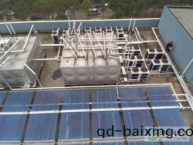 學(xue)校屋頂太陽能(neng)熱水工程