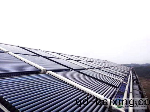 斜屋麵真(zhen)空筦太陽能熱水工程