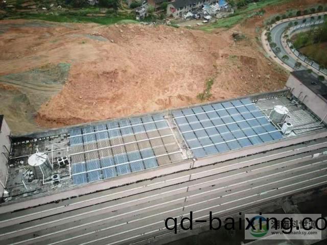 學(xue)校太陽能熱水係(xi)統工程