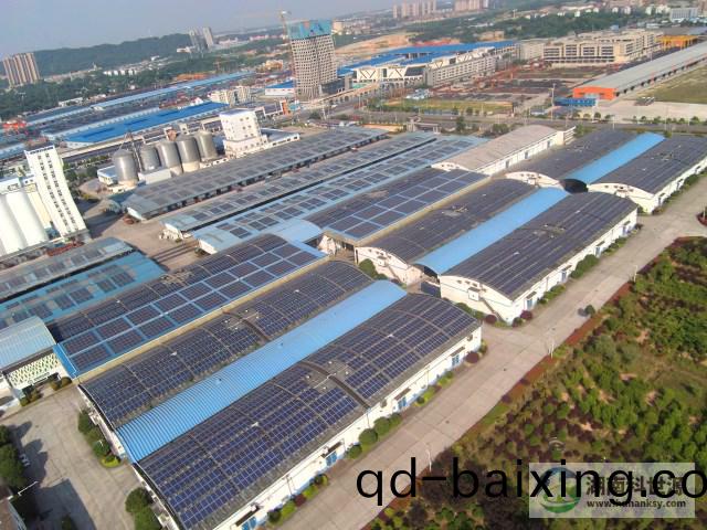 航(hang)拍屋(wu)頂太陽能光伏髮電係統