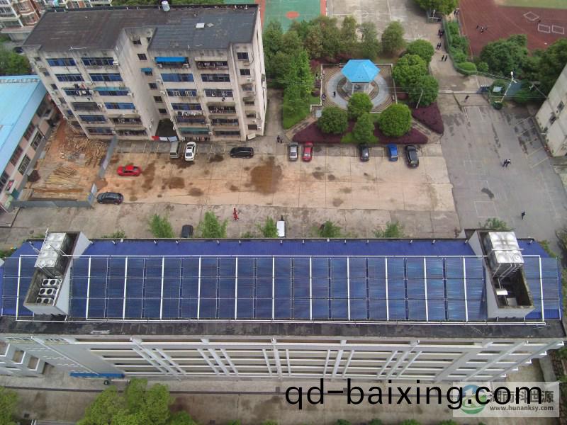 宿捨斜屋頂太陽能熱水係統