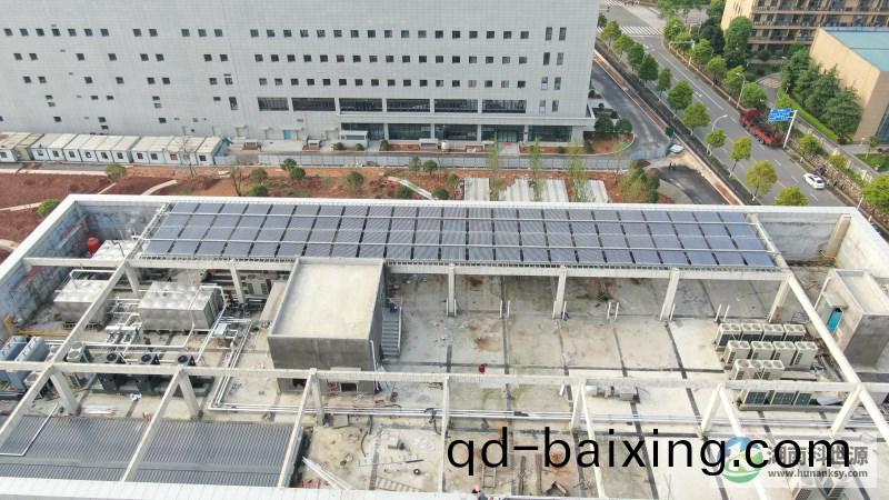 航拍太陽能熱水係統(tong)