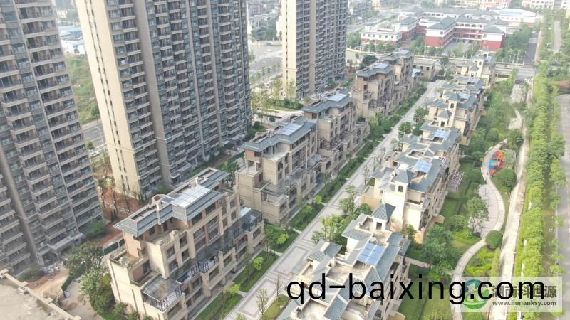 洋房太(tai)陽能熱水係統工程