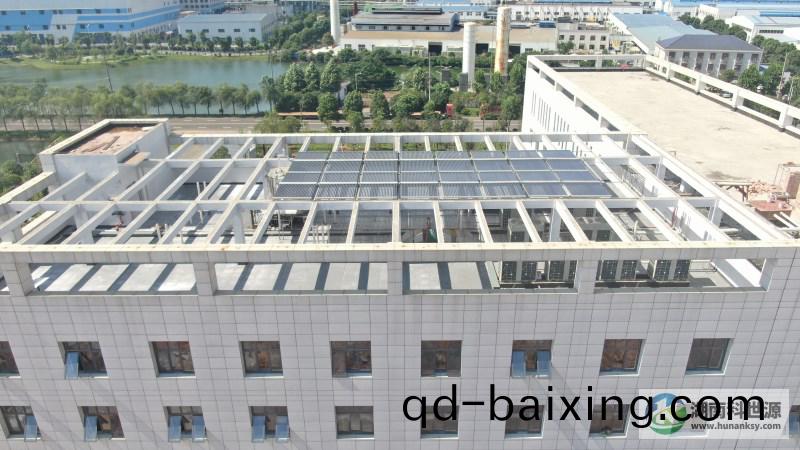 屋頂太(tai)陽能熱水係統