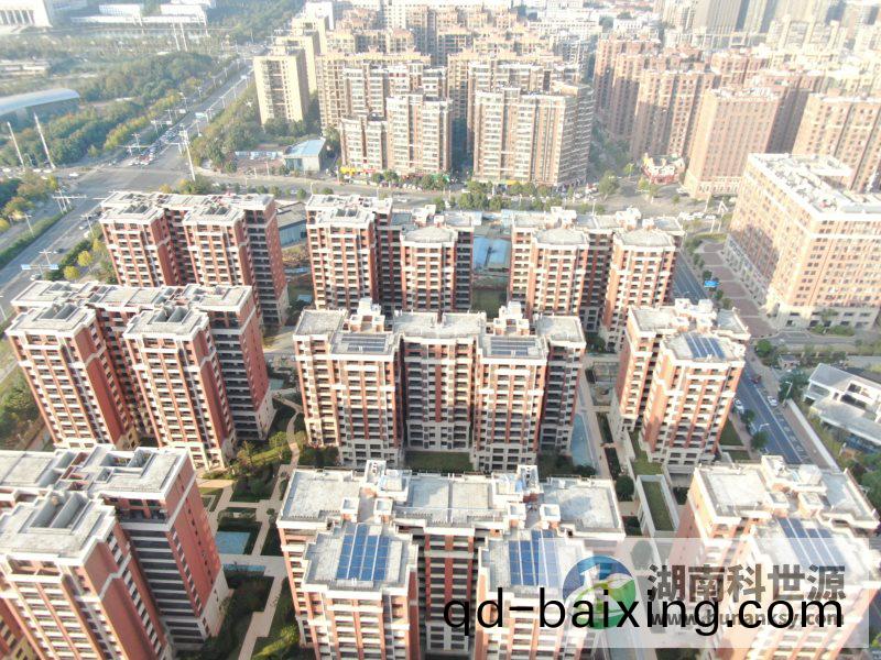 住宅太陽能熱水係(xi)統工程