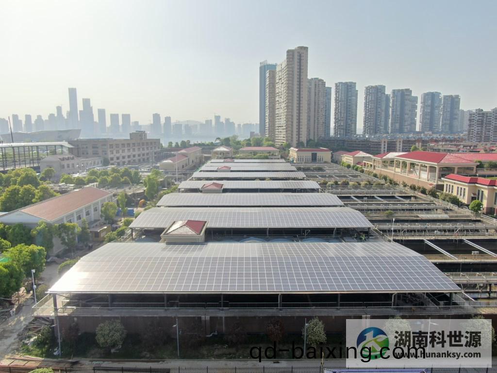 湖(hu)南科世(shi)源,湖南(nan)太(tai)陽能,長沙太陽能(neng),太陽能熱水工程,湖南太陽(yang)能光伏髮電,熱水工程,空氣源熱水係統,長沙中央空(kong)調